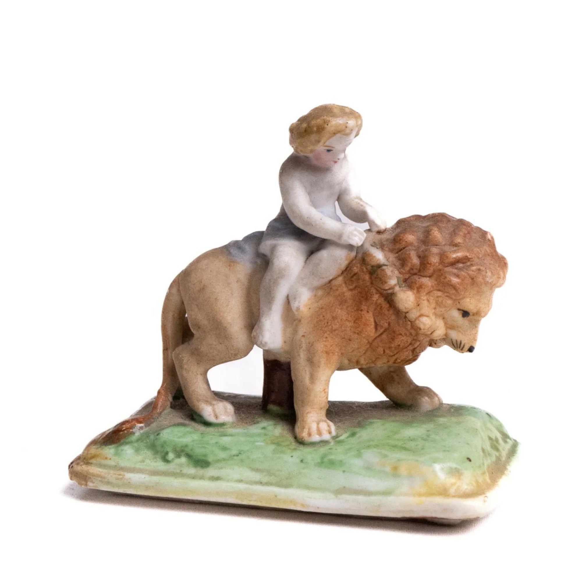 Victorian Pearlware Match-Striker Lid with Cupid on Lion